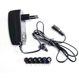 Alimentatoare AC/DC Alimentator universal in comutatie 1.5A putere maxima 18W 56,90 Lei
